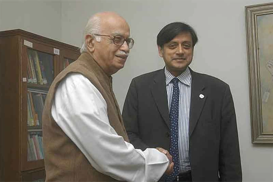 Tharoor, Advani Meeting Exposes The Rot in India’s Political Culture