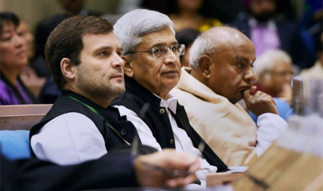 Rahul Gandhi Prakash Karat
