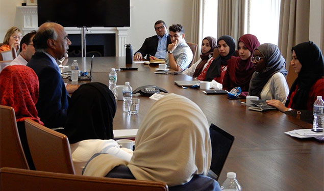 Frank Islam with Saudi Women Enterpreneurs