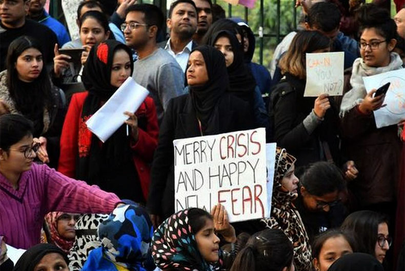 UP Police Notice to Ex IPS Officer