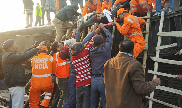 Seemanchal Express Derailed