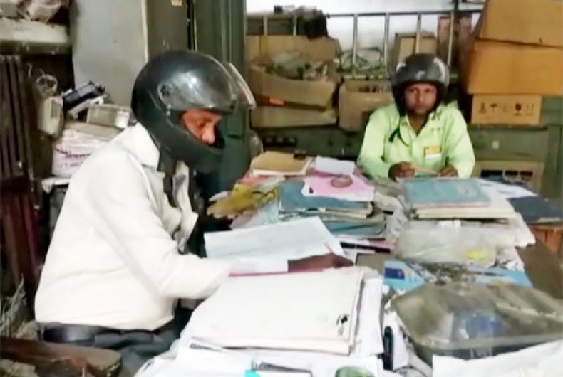 UP Govt Employees Wear Helmet