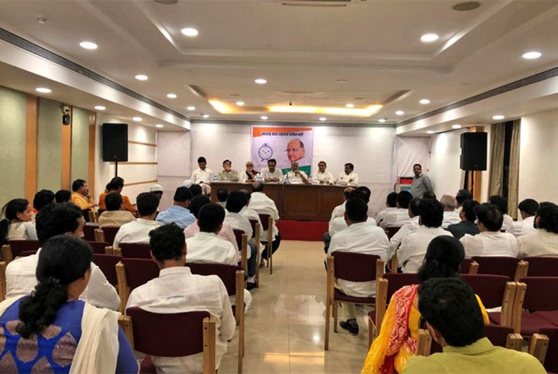 Maharashtra Govt SC Hearing