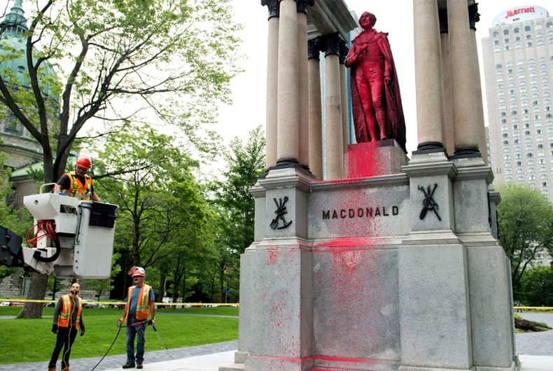 John Macdonald statue