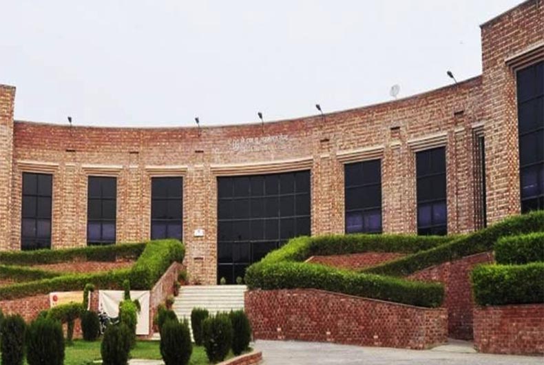 JNU Shelter for riot victims