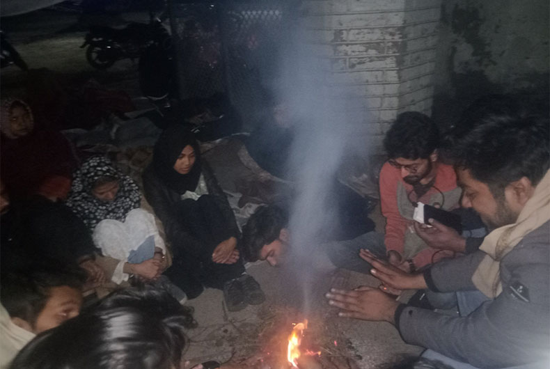 AMU students block Highway
