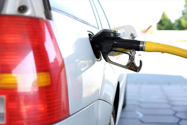 Fuel prices hiked for 19th day, Diesel costlier than Petrol in Delhi