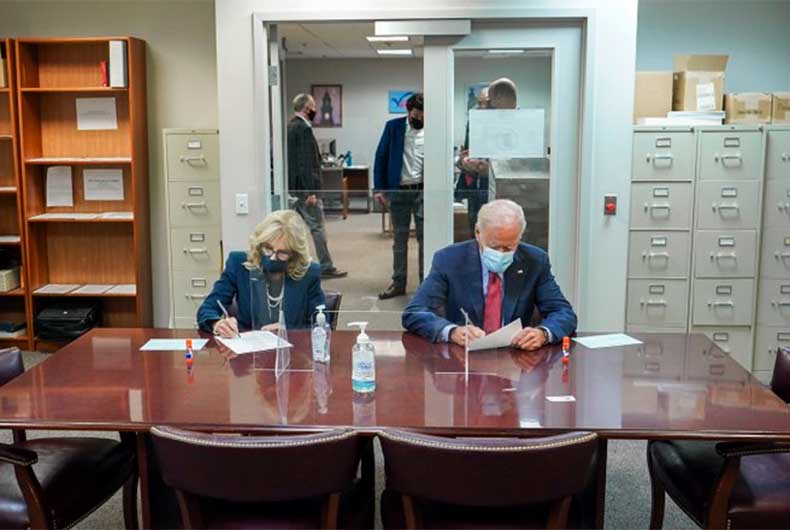 Biden leads Trump