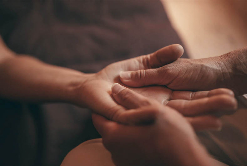 Ayurveda vs Allopathy