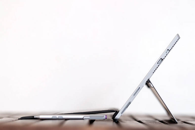 Microsoft Surface Duo 2