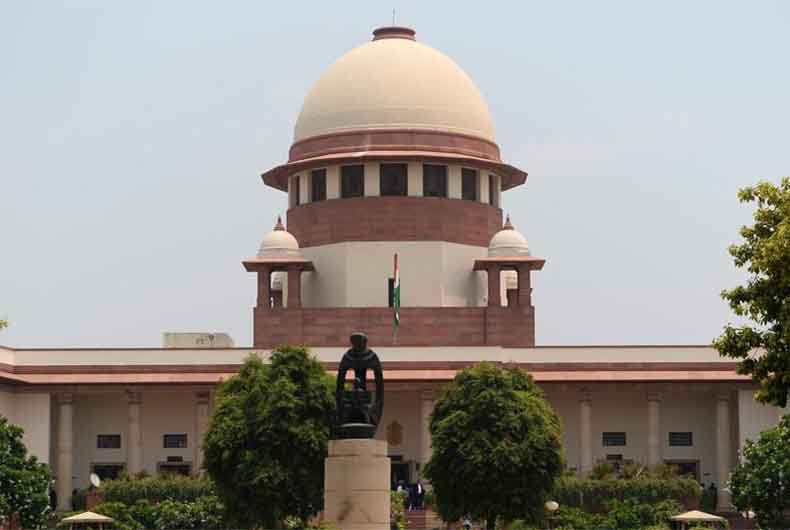 SC stay pn farm laws