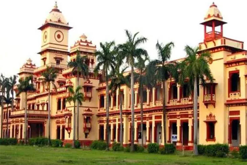 Engineering with Hindi option