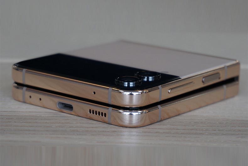 Samsung Galaxy Foldable Phone