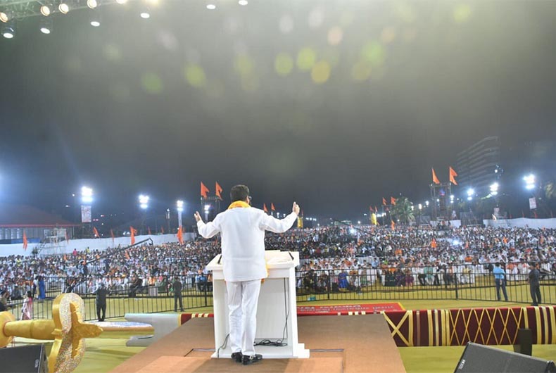 Shinde faction paid Rs 10cr to MSRTC to ferry crowds for Dussehra rally: MVA