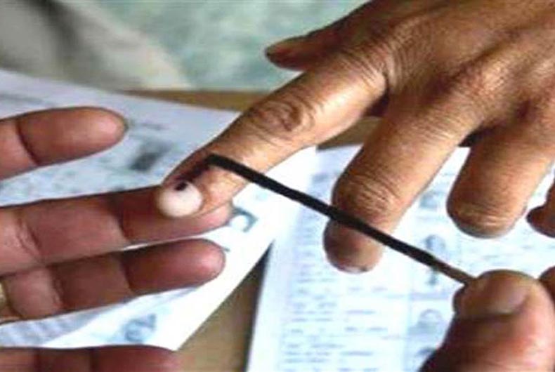 Himachal Pradesh to go to polls on Nov 12, Gujarat to wait