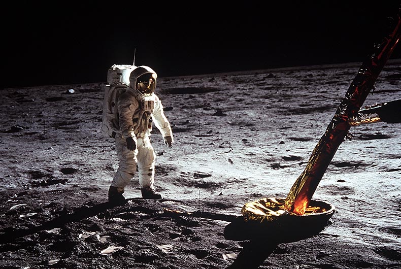 Axiom Space to develop spacesuits for NASA astronauts' Moon walk