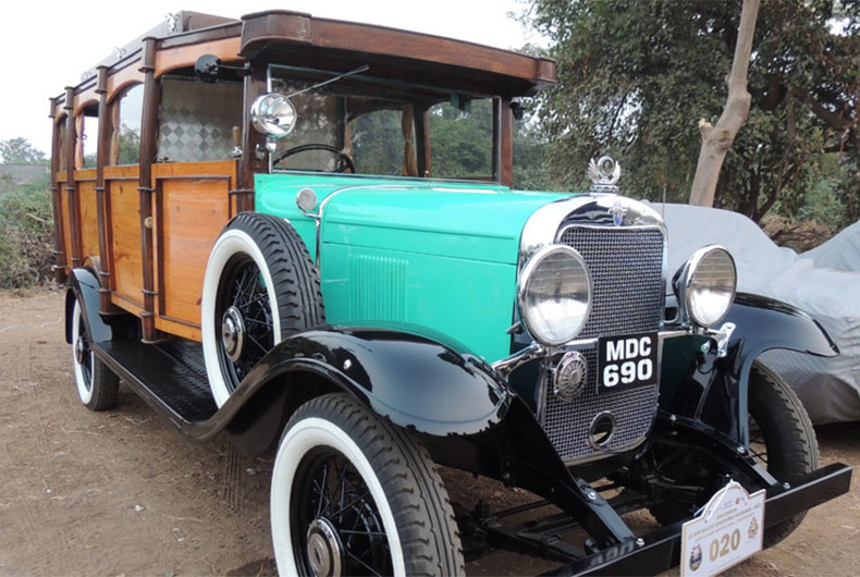 27 countries participate in Vadodara vintage car rally