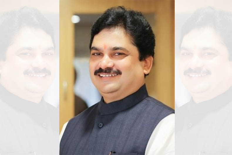 Nashik MLC Polls 2023: Cong, NCP, Sena back Shubhangi Patil; BJP yet to decide