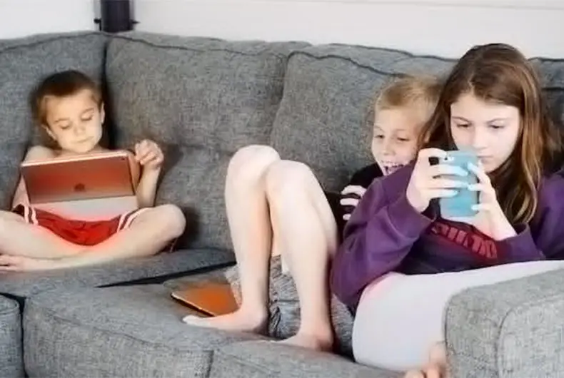 Why young teens shouldn’t have unrestricted access to smartphones?