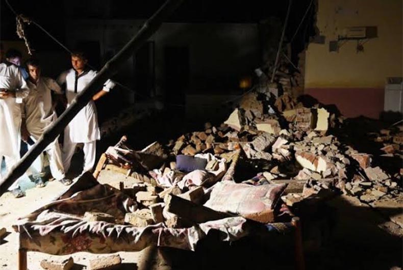 Subcontinent rocked by massive quake; 12 dead in Pak, Afghan; tremors in India