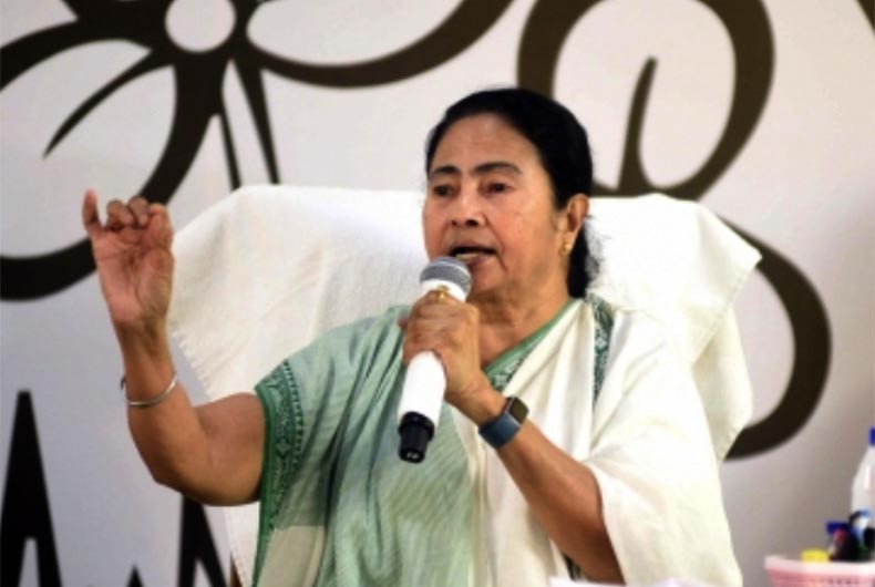 Mamata Banerjee replaces Minority Affairs minister, takes charge herself