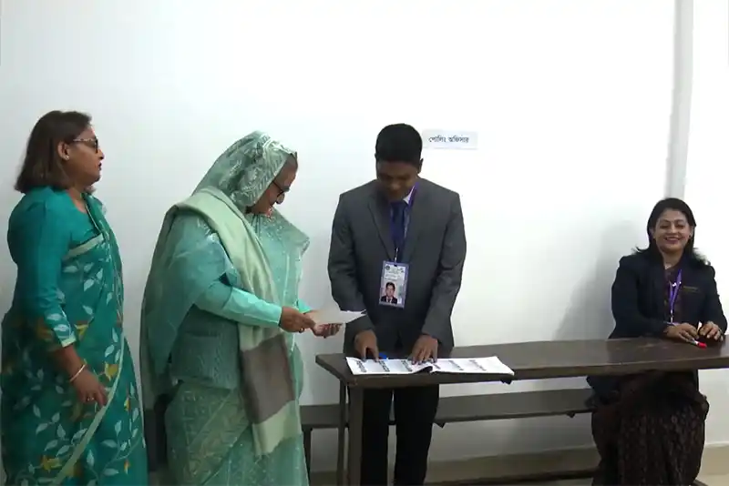 Bangladesh Tests Ailing Democracy on Ballot