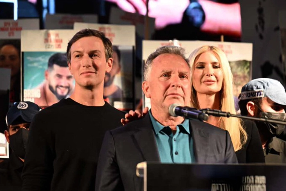 Watch: Crowd boos as Witkoff mentions Netanyahu at Hostages Square
