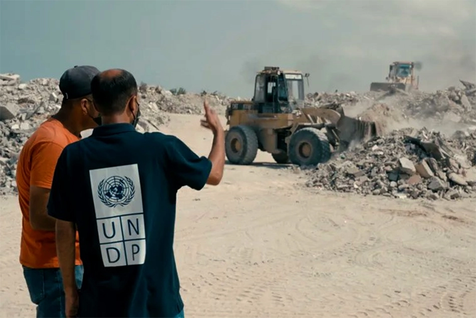 The Gigantic Task of Searching for Dead in Gaza