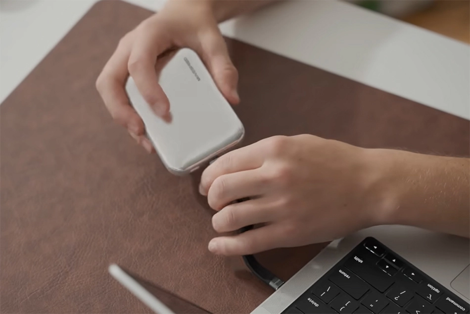 PowerDisk PD10: World's 1st portable SSD with built-in battery launched