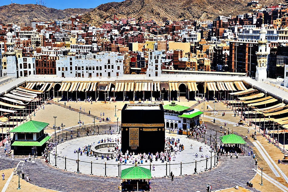 Makkah Grand Mosque marks 100 years of Salah under one Imam