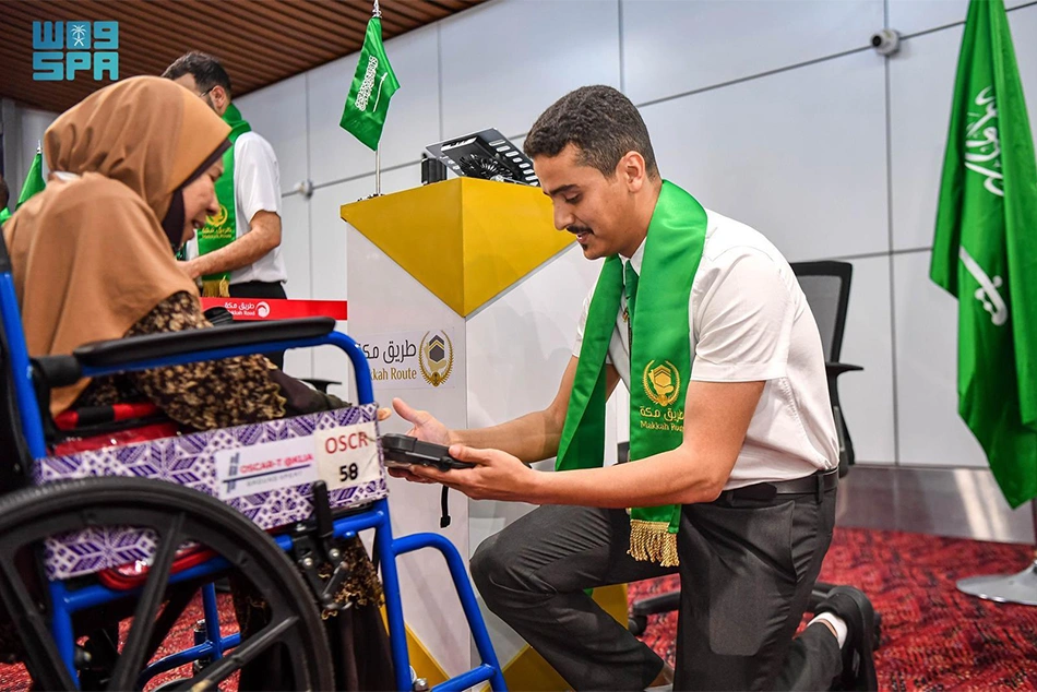 In Pictures: 1st Batch of Hajj 2026 Pilgrims Arrive in Makkah, Madinah