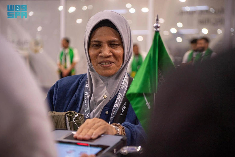 In Pictures: 1st Batch of Hajj 2026 Pilgrims Arrive in Makkah, Madinah