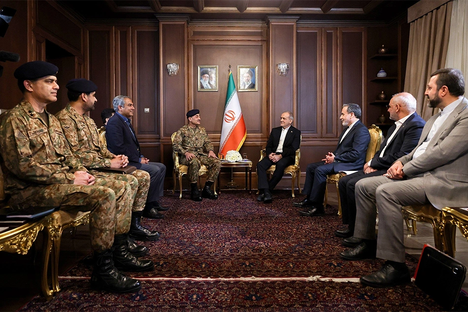 Pakistan’s Peacemaker Moment: A Challenge to India’s Global Leadership