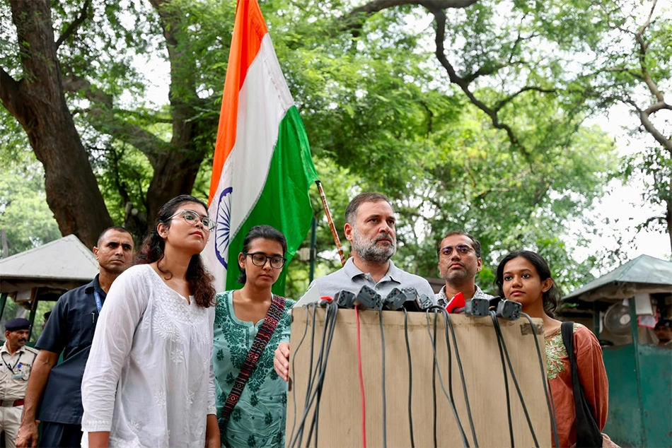 'Three Demands...': Rahul Gandhi, AISA Students in Joint Call