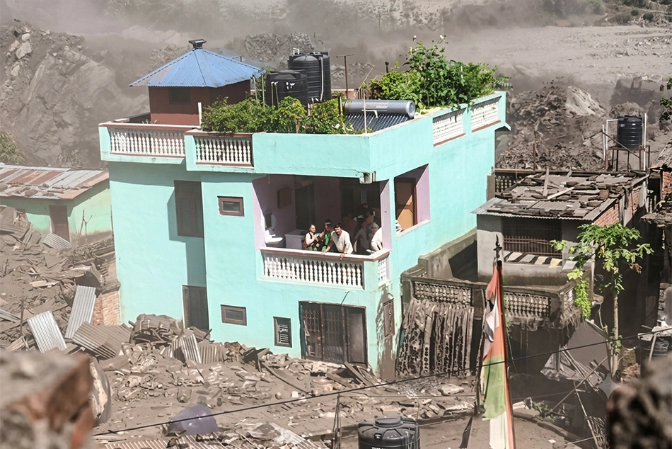 Nepal floods death toll over 730; 3,000 still untraceable