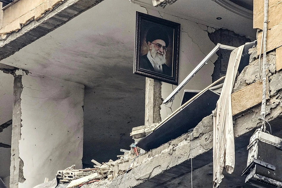 US, Iran War: Between Annihilation and Talks