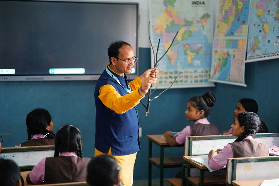 Meet 04 Muslims who have won the 2026 National Teachers Award